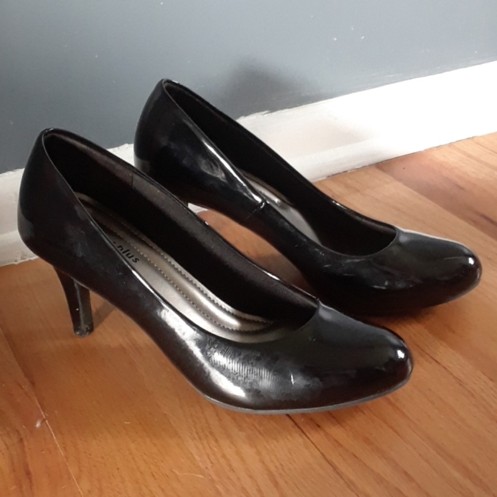 Black heels, pumps, comfort plus size 7